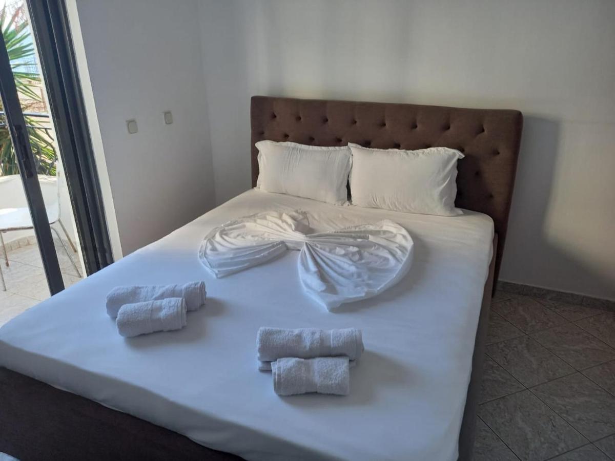 Sunset Aparthotel Sarandë 외부 사진